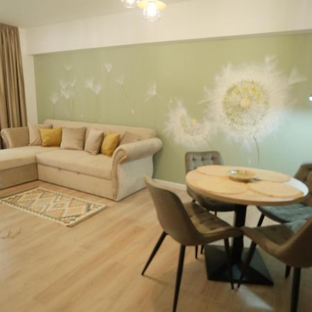 Green Studio Targu Neamt Exterior foto