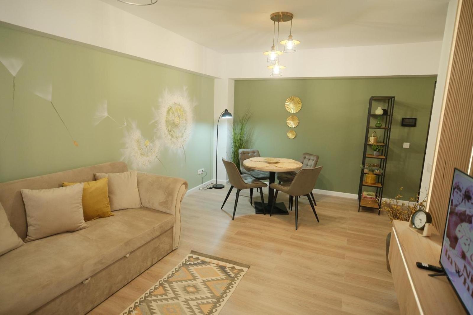 Green Studio Targu Neamt Exterior foto